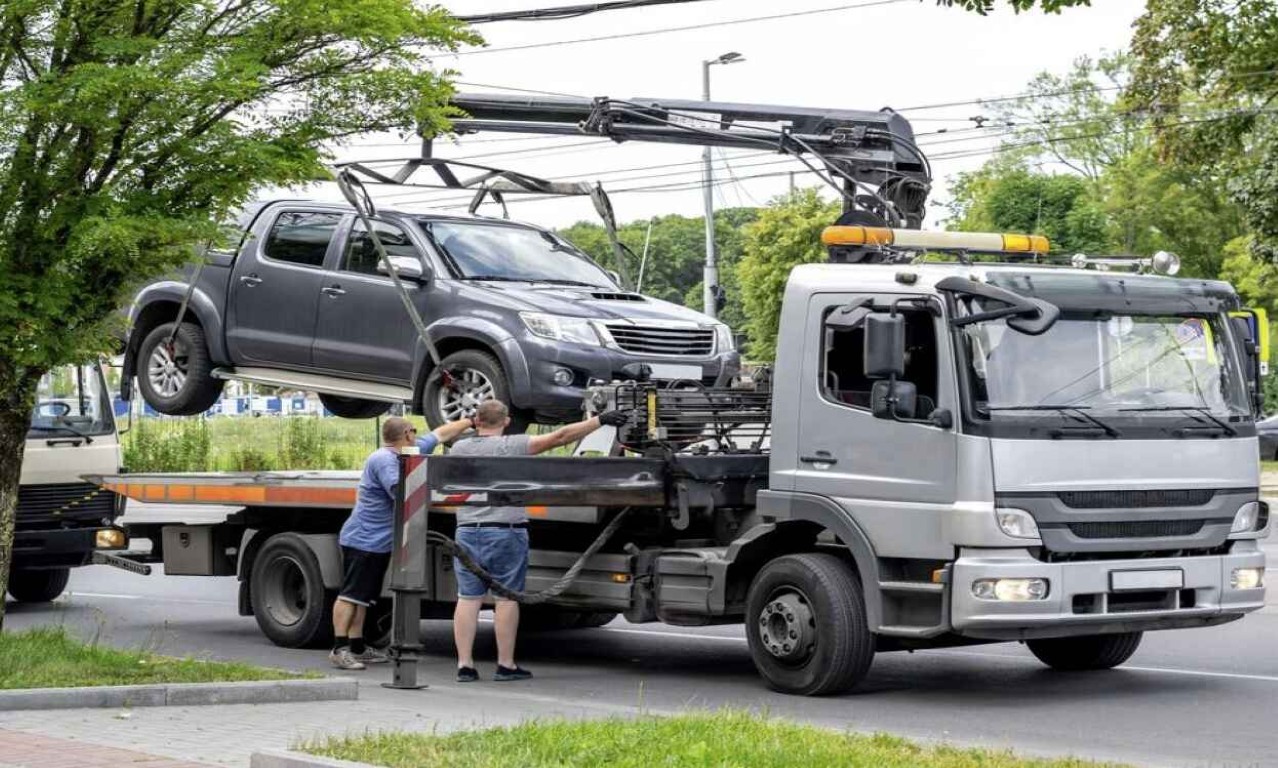 Heavy-Duty Towing service in Cuyahoga Falls, OH